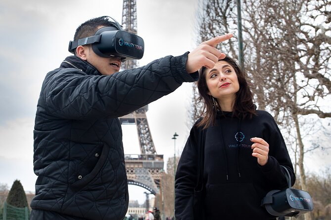 Virtual Reality Guided Tour at the Eiffel Tower - Your Walk Route: Where the Tour Starts and Ends