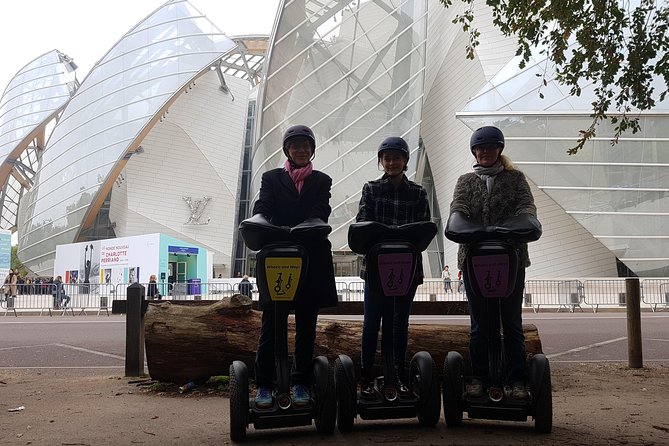 Visit DE Paris EN Segway - Bois DE Boulogne EN Segway Privatised - Louis Vuitton Foundation photo spot, then straight to the greenery