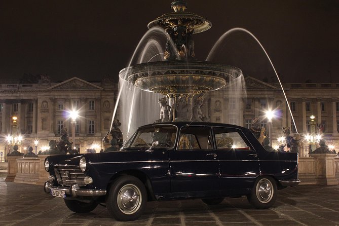 Visit Paris in a vintage car - Price and value for a private classic-car tour (2 hours)