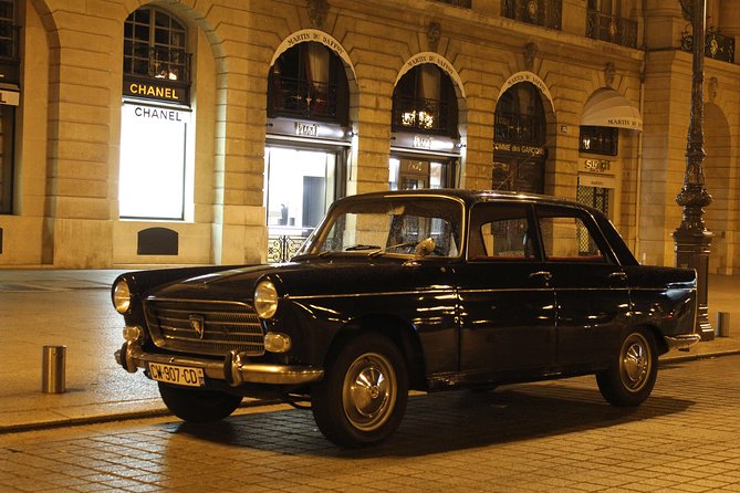 Visit Paris in a vintage car - Stop 1: Notre-Dame de Paris photo break, not a timed-entry visit