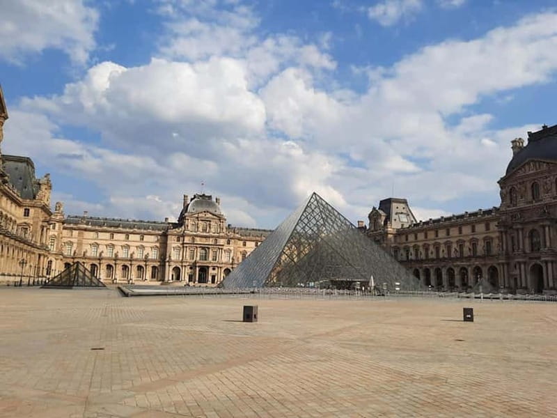 Visita con guida in italiano: Quartiere Latino e Lungo Senna - Two hours of Paris, guided in Italian