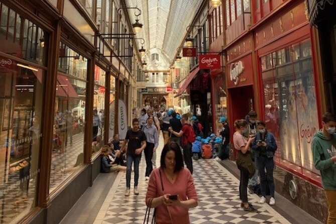 Walking tour of the Covered Passages of Paris -10 people max - The small group setup: why max 10 changes the whole feel