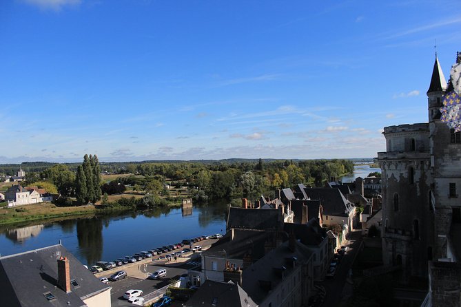 Wine tasting tour in Loire Valley with castle visits and lunch - Price and value: where the $335.97 really goes