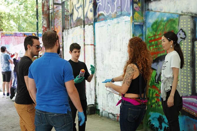 Workshop Graffiti Mural - Language mix: when English matters and when it can slow you down