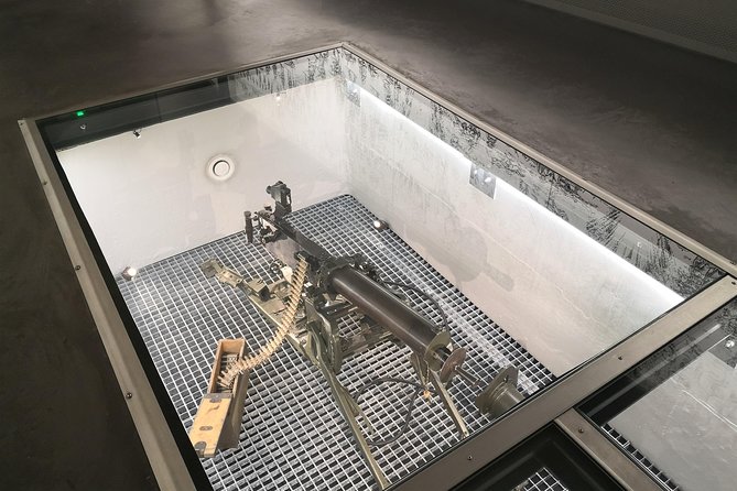 WW1 Somme Battlefields - Private tour from Paris aboard a Van (2 pax) - Péronne’s Historial museum in a medieval castle: objects, mannequins, and trench art