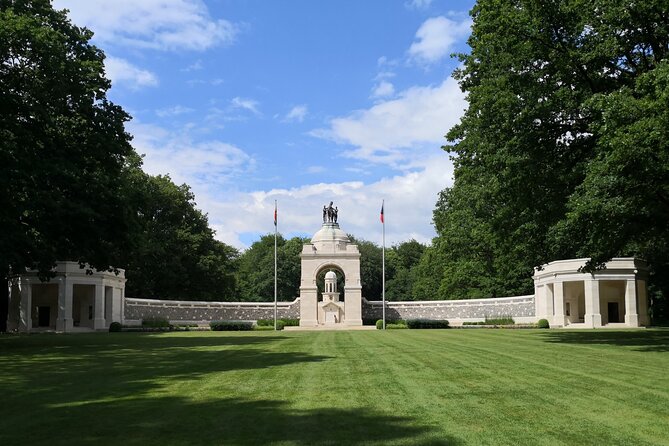 WW1 Somme Battlefields - Private tour from Paris aboard a Van (2 pax) - Ulster Memorial Tower and Thiepval Wood: why a ridge held on