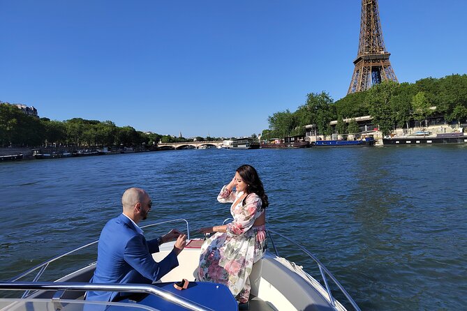 Your Private boat Captain Guide Explore Historical Paris - The First Stone Bridge in France: Henry III’s Long Project