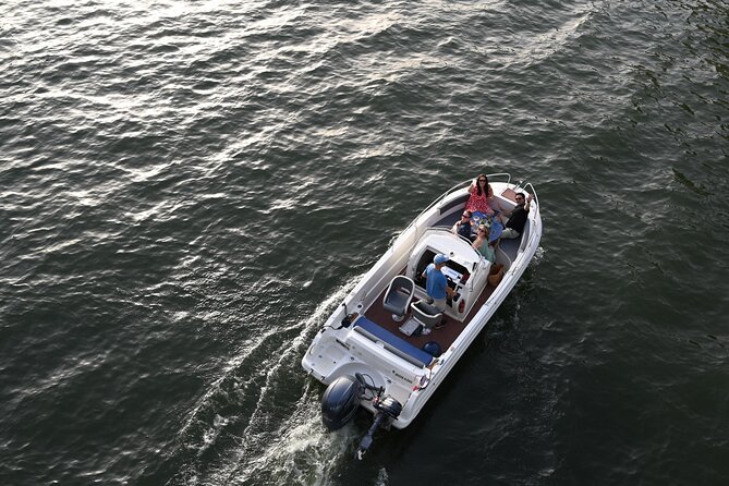 Your Private boat Captain Guide Explore Historical Paris - Notre-Dame de Paris: What You Notice From the Water